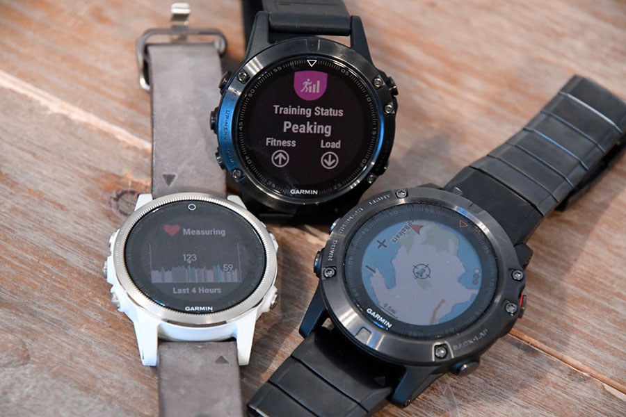 fenix 3 hr vs fenix 5