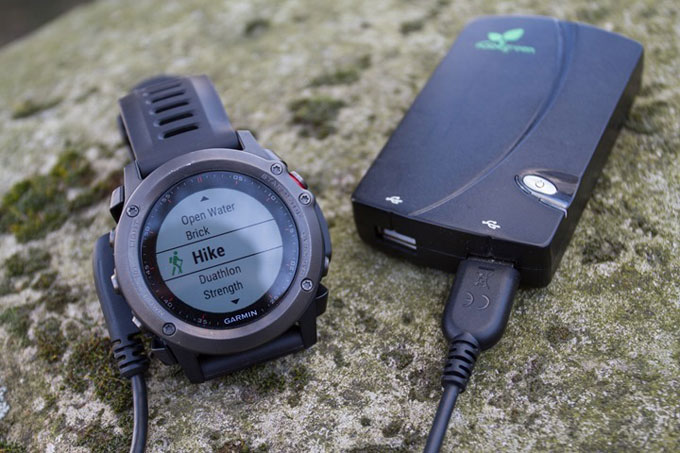 Туристический GPS навигатор Garmin fenix 3. Портативное зарядное устройство
