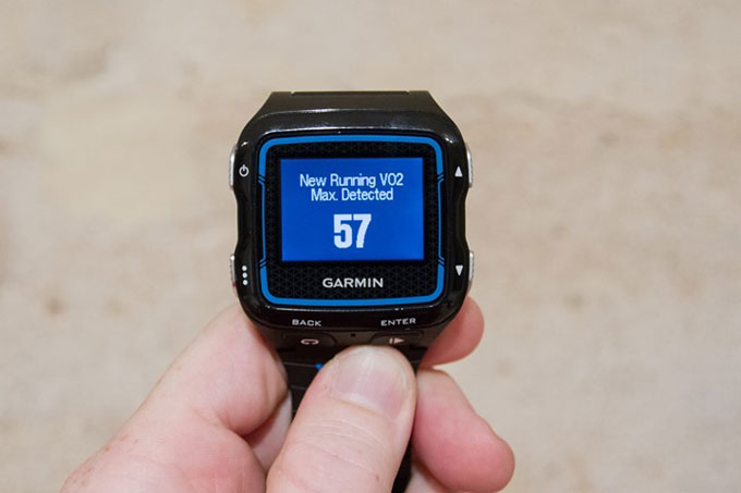 Спортивные GPS-часы для триатлона Garmin Forerunner 920XT. Режим "Бег"