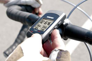 Garmin Edge 305 - велосипедный компьютер с поддержкой GPS