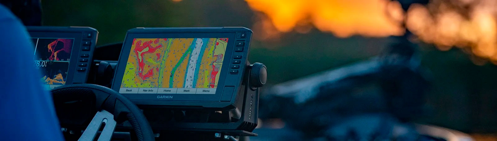 ECHOMAP<sup>™</sup> UHD 92sv 010-02341-00 зображення