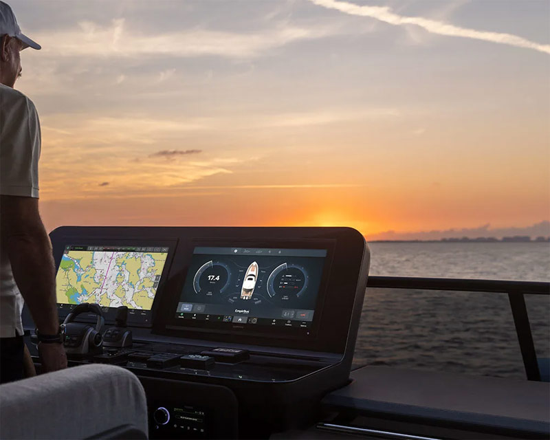 ЧІТКІСТЬ, КОНТРОЛЬ ТА РОЗКІШ ЗА штурвалом 010-02673-00 зображення