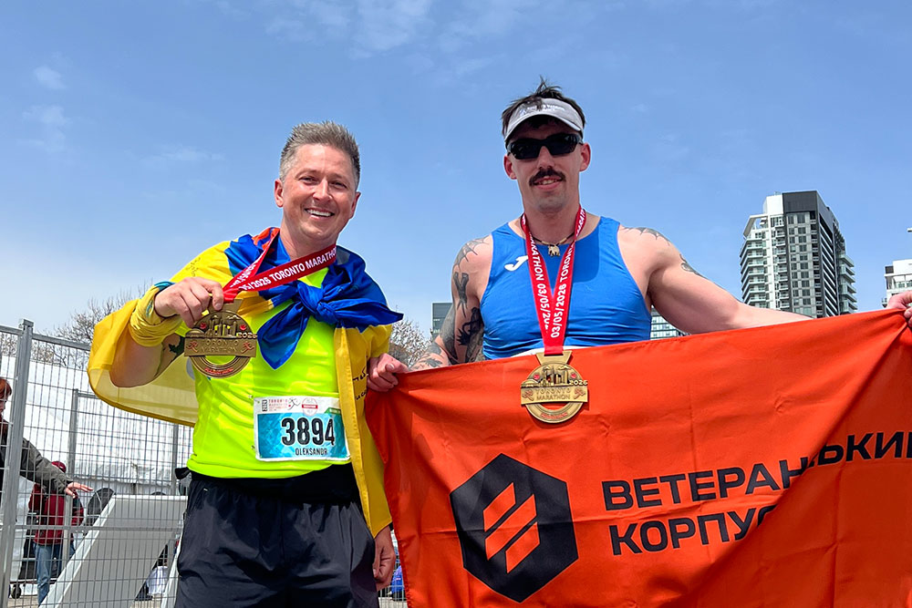 Олександр Педан та Владислав Шатіло (позивний «Шатя») вирушили на Toronto Marathon у межах проєкту Second Wind