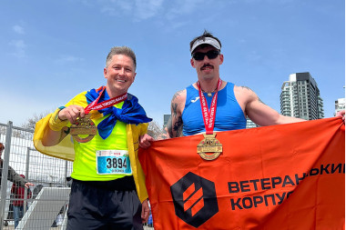 Олександр Педан та Владислав «Шатя» Шатіло вирушили на Toronto Marathon у межах проєкту Second Wind