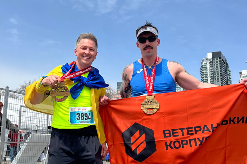 Олександр Педан та Владислав «Шатя» Шатіло вирушили на Toronto Marathon у межах проєкту Second Wind