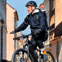 Будьте на правильному шляху з компактним велокомп’ютером Garmin Edge 130 Plus