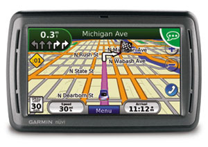 GPS-навигатор Garmin nuvi 885T сочетает в себе голосовое управление, функцию «Lane Assist»
